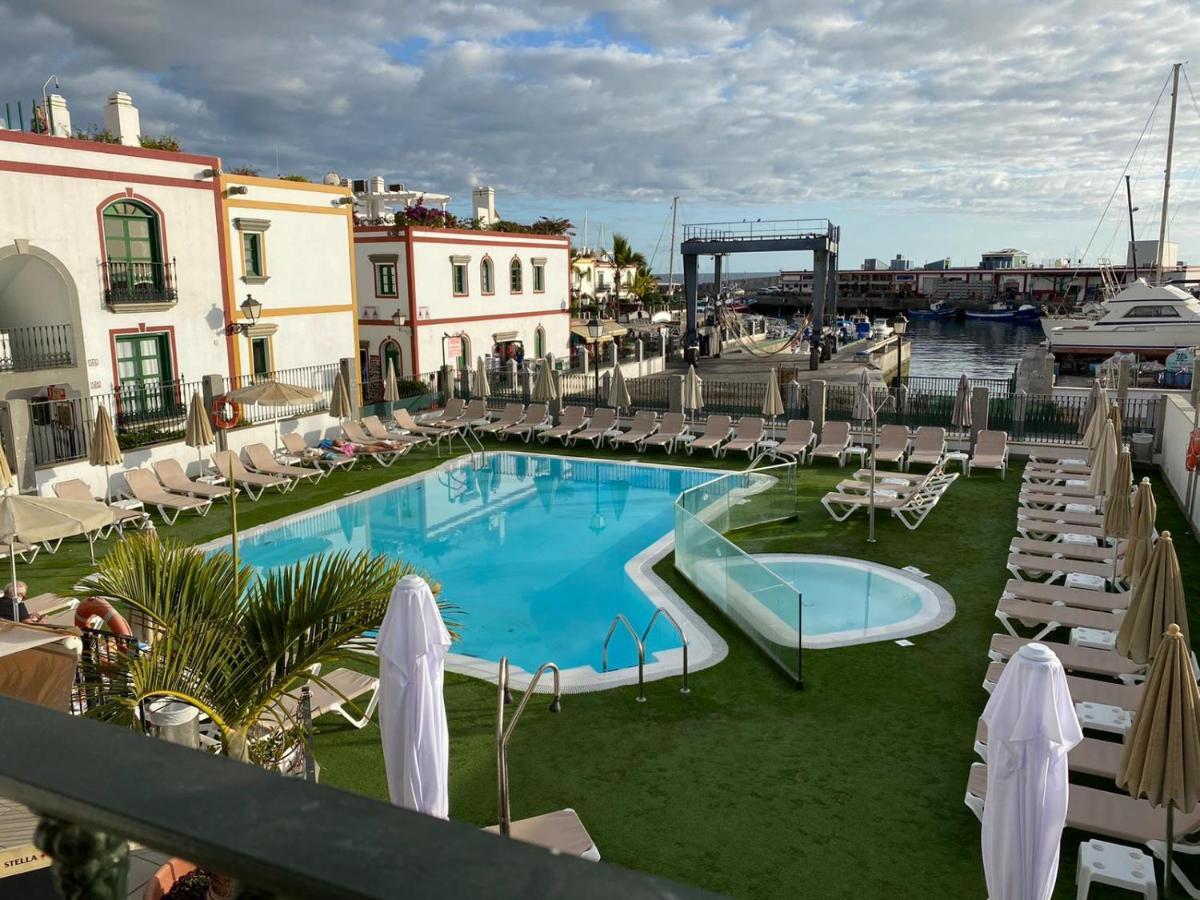 Billy'S Beachfront Apartment With Pool Access 푸에르토 데 모간 외부 사진